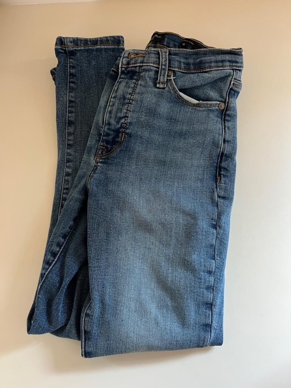 Banana Republic High-Rise Women’s Jeans in Medium Blue